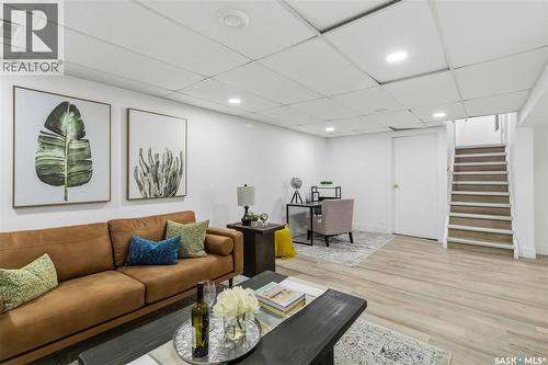 224 Waterloo Crescent, Saskatoon, SK - Indoor Photo Showing Living Room