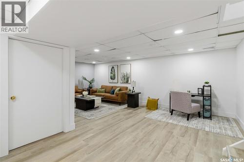 224 Waterloo Crescent, Saskatoon, SK - Indoor