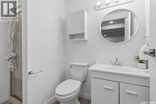 224 Waterloo Crescent, Saskatoon, SK - Indoor Photo Showing Bathroom
