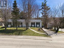 3 WELLINGTON STREET Bracebridge (Macaulay), ON P1L 1E8