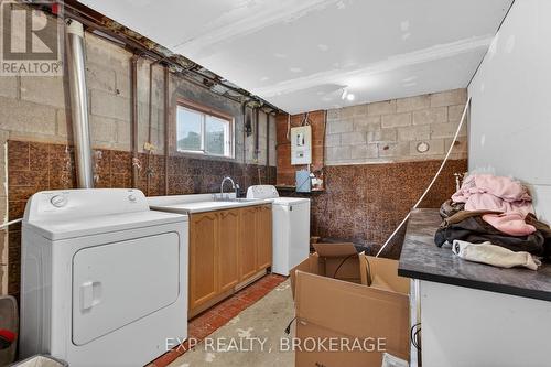 43 Carleton Street, Kingston (East Of Sir John A. Blvd), ON - Indoor Photo Showing Laundry Room