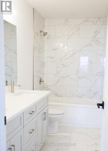 74 Bedell Drive, Mapleton, ON - Indoor Photo Showing Bathroom
