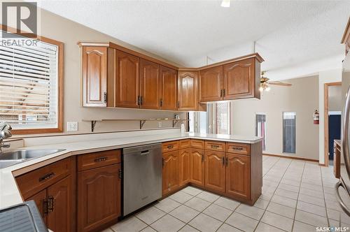 807 115Th Street E, Saskatoon, SK - Indoor Photo Showing Kitchen