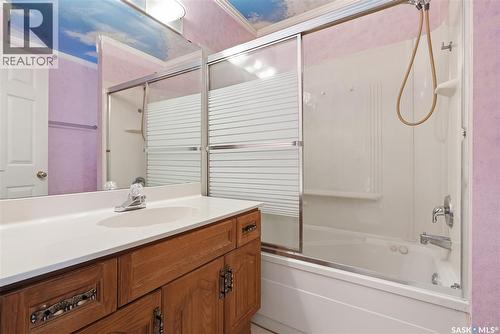 807 115Th Street E, Saskatoon, SK - Indoor Photo Showing Bathroom