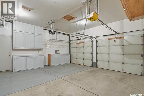 807 115Th Street E, Saskatoon, SK - Indoor Photo Showing Garage