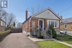 46 MARSH ROAD  Toronto, ON M1K 1Y9