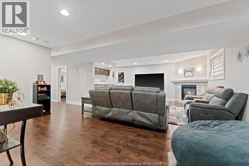 1249 Cancun, Windsor, ON - Indoor Photo Showing Living Room With Fireplace