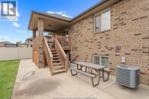 1249 Cancun, Windsor, ON - Outdoor