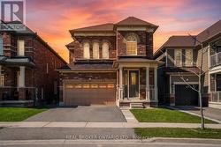 27 FINGLAND CRESCENT  Hamilton, ON L8B 0S8