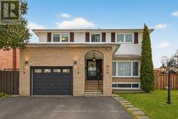 31 MAYNARD STREET  Hamilton, ON L9B 1R9