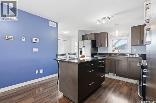 139 Maningas Bend, Saskatoon, SK - Indoor Photo Showing Kitchen