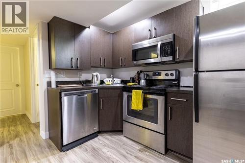 139 Maningas Bend, Saskatoon, SK - Indoor Photo Showing Kitchen With Stainless Steel Kitchen