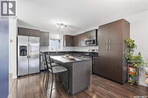 139 Maningas Bend, Saskatoon, SK - Indoor Photo Showing Kitchen With Stainless Steel Kitchen