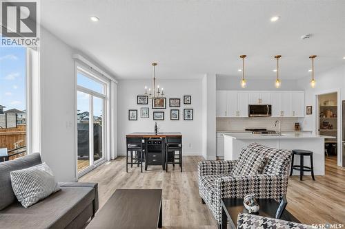 314 Keith Union, Saskatoon, SK - Indoor Photo Showing Living Room