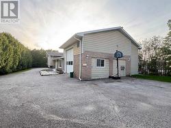 MAIN - 66 METRO ROAD N Georgina, ON L4P 1C3