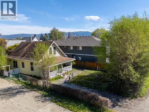 2029 Richter Street  Kelowna, BC V1Y 2N4