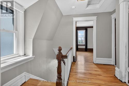 434 Byron Avenue, Ottawa, ON - Indoor Photo Showing Other Room