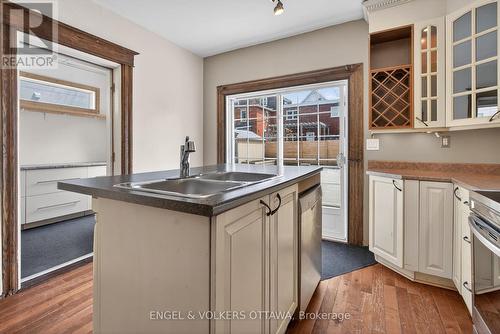 434 Byron Avenue, Ottawa, ON - Indoor Photo Showing Kitchen With Double Sink