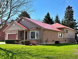 524 LYNDEN CRESCENT Kincardine, ON N2Z 3B1