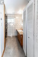bathroom 4 piece - 