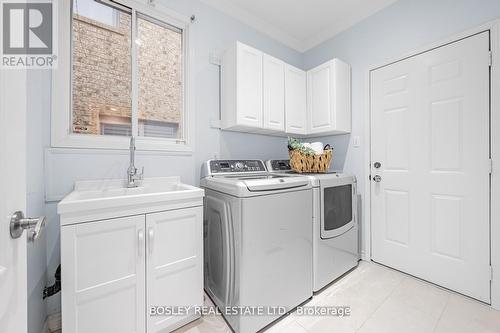 6358 Lisgar Drive, Mississauga, ON - Indoor Photo Showing Laundry Room