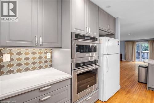 81 Sterling Street, Hamilton, ON - Indoor Photo Showing Kitchen