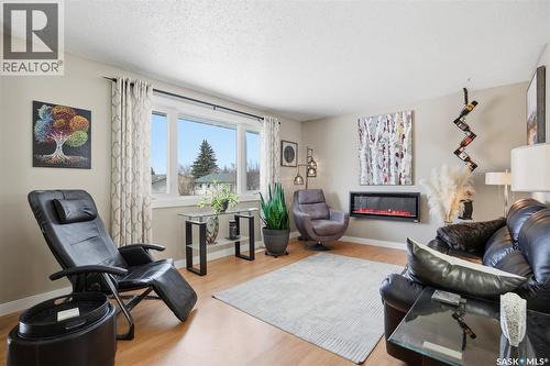 29 Tupper Crescent, Saskatoon, SK - Indoor Photo Showing Living Room With Fireplace