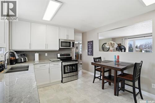 29 Tupper Crescent, Saskatoon, SK - Indoor Photo Showing Kitchen With Double Sink