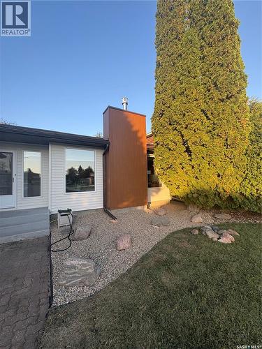 627 Delaronde Crescent, Saskatoon, SK - Outdoor