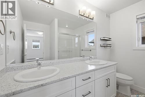 611 Kolynchuk Court, Saskatoon, SK - Indoor Photo Showing Bathroom