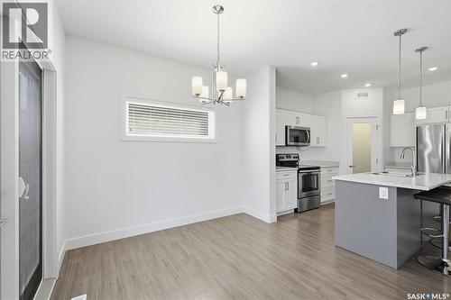 611 Kolynchuk Court, Saskatoon, SK - Indoor Photo Showing Kitchen With Upgraded Kitchen