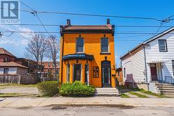 116 CATHARINE STREET S  Hamilton, ON L8N 2J4