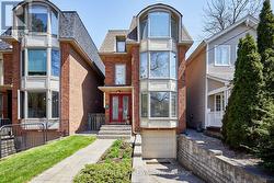 117 EDGEWOOD AVENUE Toronto, ON M4L 3H2