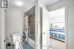 2nd Washroom - 