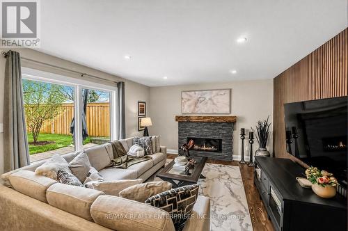 315 Swinburne Road, Burlington, ON - Indoor Photo Showing Living Room With Fireplace