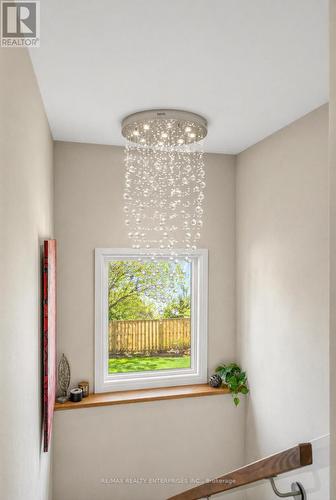 315 Swinburne Road, Burlington, ON - Indoor Photo Showing Other Room