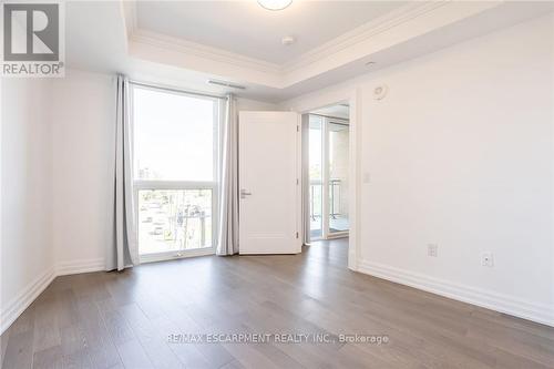 406 - 2060 Lakeshore Road, Burlington, ON - Indoor Photo Showing Other Room