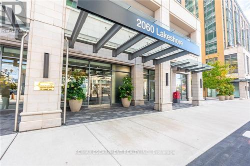 406 - 2060 Lakeshore Road, Burlington, ON - Outdoor With Facade
