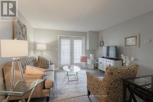 218 - 2040 CLEAVER AVENUE  Burlington, ON L7M 4C4