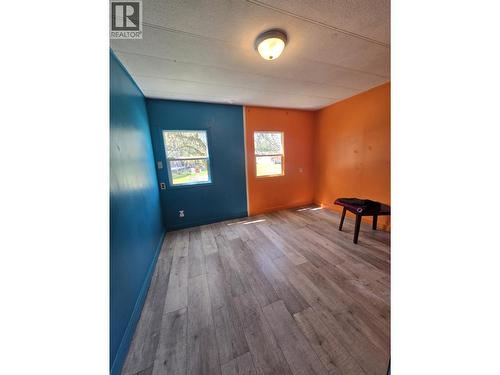 300 3Rd Avenue, Castlegar, BC 