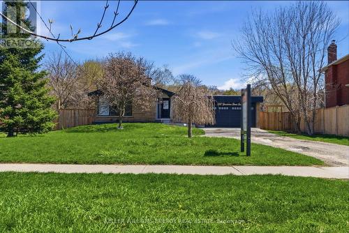 297 GRANDVIEW STREET S  Oshawa (Donevan), ON L1H 7C6