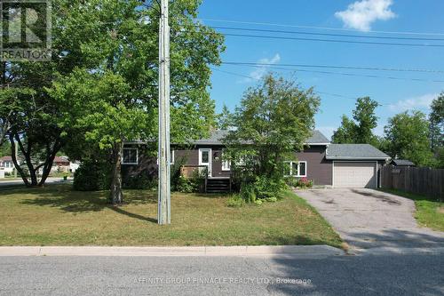 221 DILL STREET  Bracebridge (Monck (Bracebridge)), ON P1L 1E2