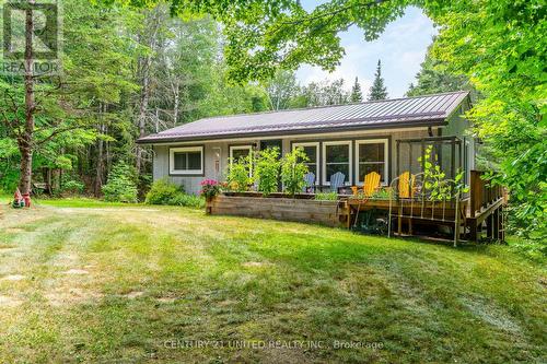 1001 ENGLISH CIRCLE  Highlands East (Glamorgan), ON K0M 1R0