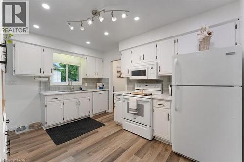 32 Donly Drive N, Simcoe, ON - Indoor Photo Showing Kitchen