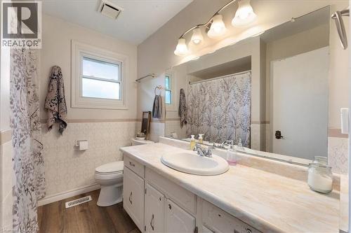 32 Donly Drive N, Simcoe, ON - Indoor Photo Showing Bathroom