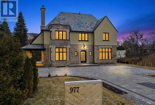 977 Unsworth Avenue, Burlington, ON - Outdoor