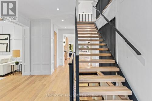 977 Unsworth Avenue, Burlington, ON - Indoor Photo Showing Other Room