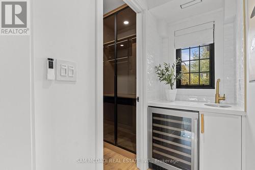 977 Unsworth Avenue, Burlington, ON - Indoor Photo Showing Other Room