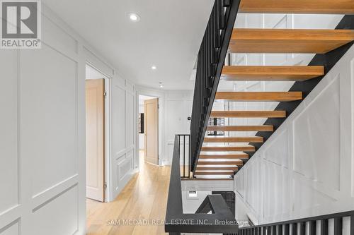 977 Unsworth Avenue, Burlington, ON - Indoor Photo Showing Other Room