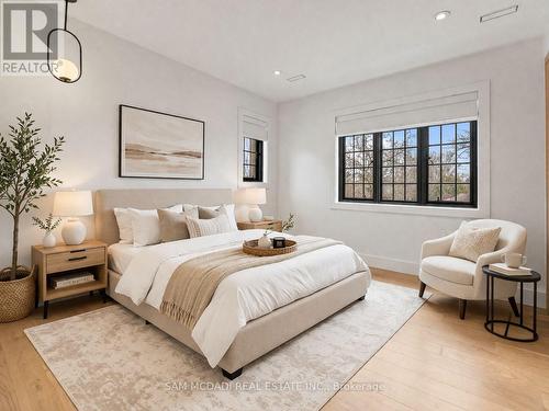 977 Unsworth Avenue, Burlington, ON - Indoor Photo Showing Bedroom